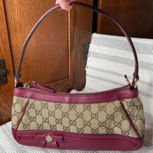VINTAGE GUCCI mayfair mini accessory pouch hand/shoulder bag